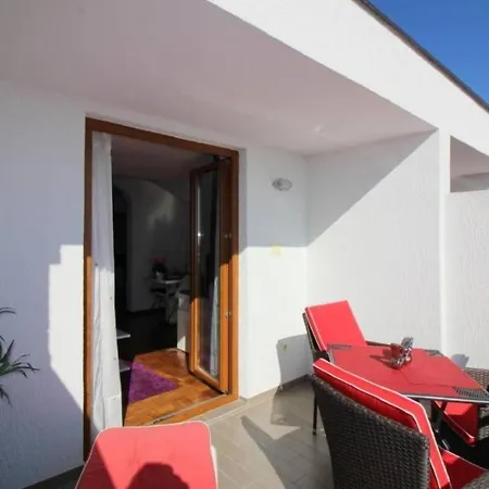 Apartman Vista 3 In Mit Meerblick By Interhome *